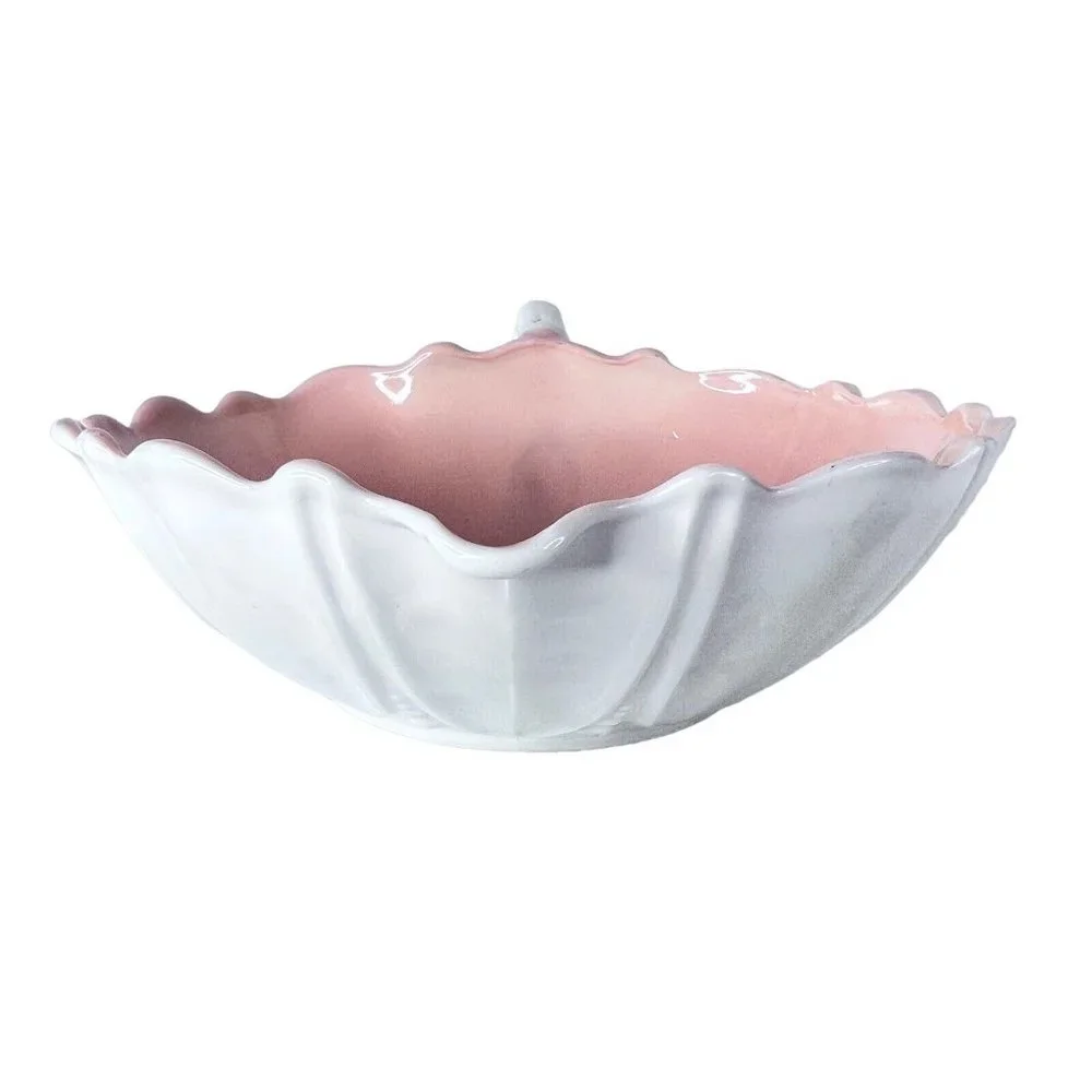 2 Anchor Hocking Oyster And Pearl Dish Green Pink White Vitrock Finger‎ Handle